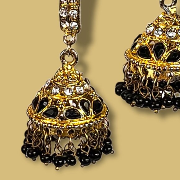 Vintage Black Gold Beaded Chandelier Designer Earrings 1960’s - Picture 7 of 8